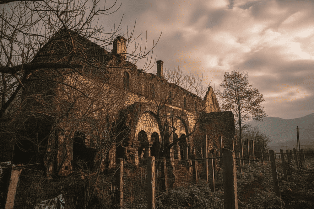 Before entering the Ta Phin village, you'll see an ancient monastery with mysterious architecture